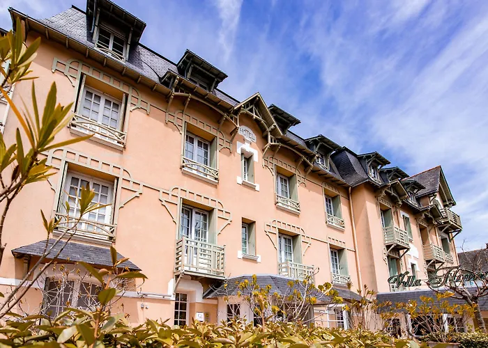 Hotel Flornoy Baie De La Baule 3*